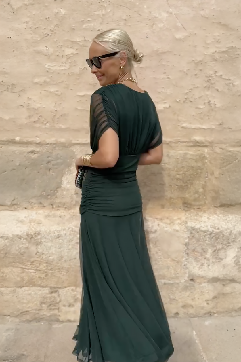 Renata | Gradient Pleated Maxi Dress with V-Neck